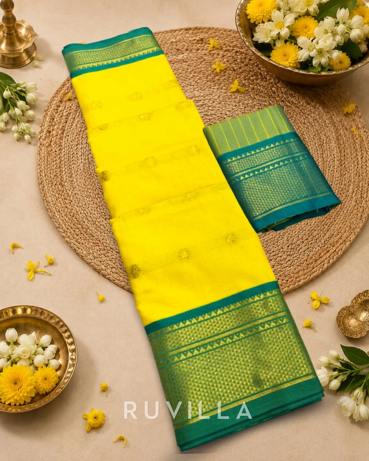 Two Tone Border Silk Cotton Saree.