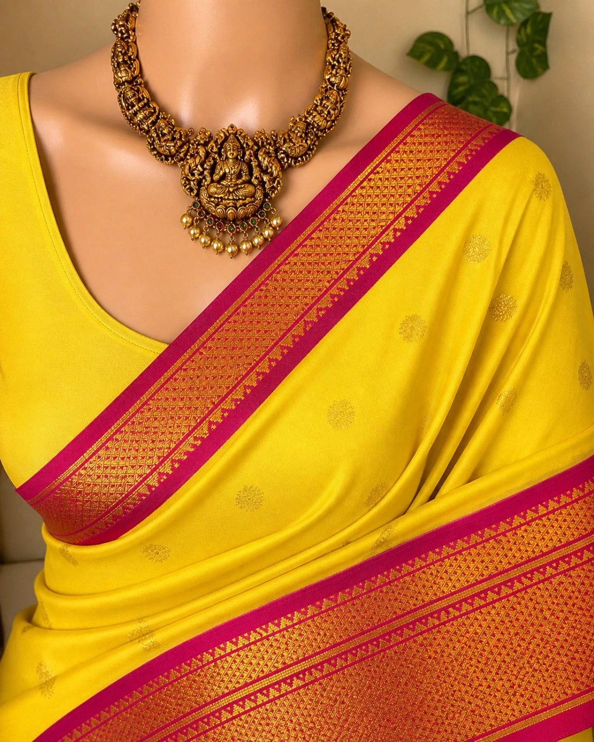 Two Tone Border Silk Cotton Saree.